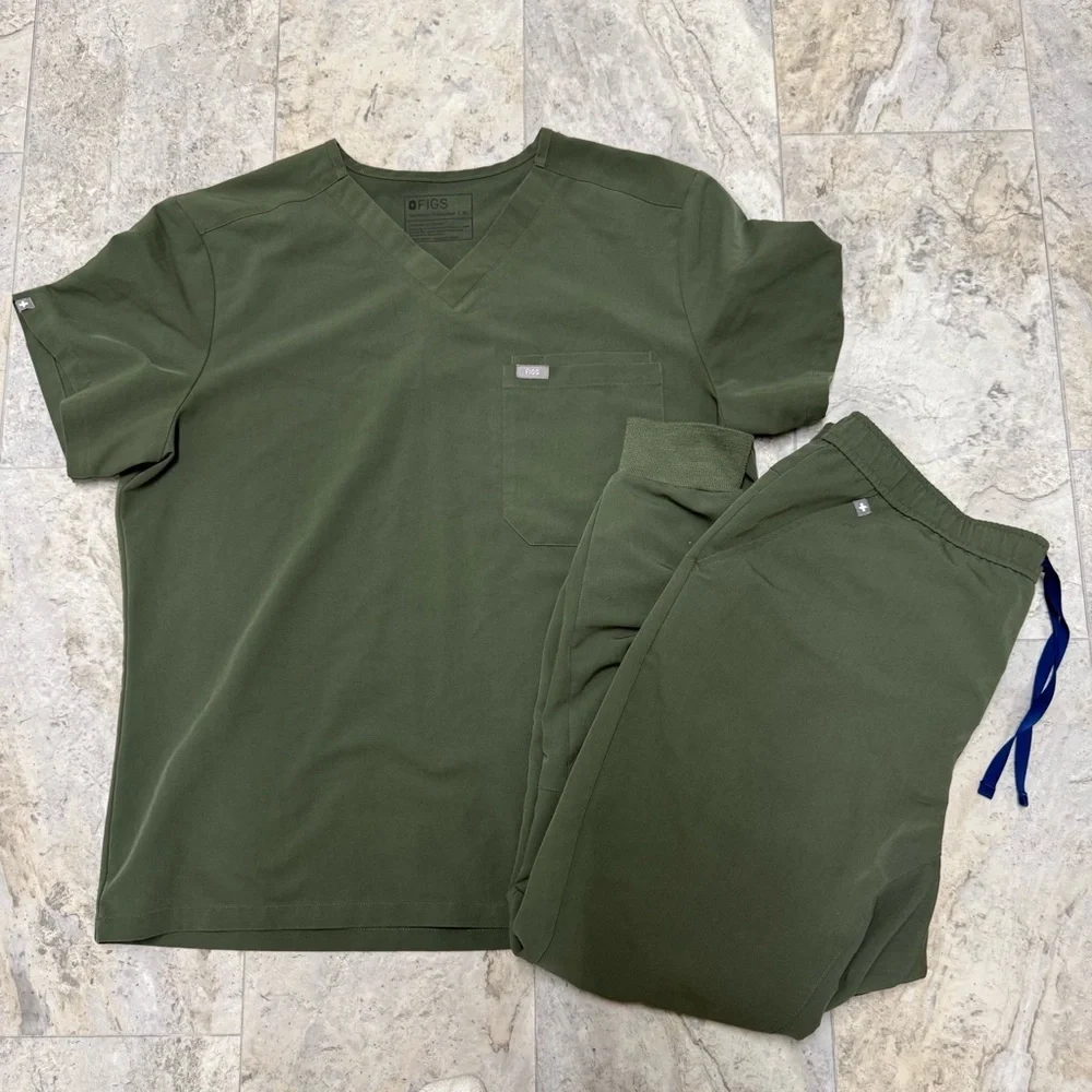 FIGS Leon Olive Green Set of Scrubs Shirt and Joggers Men’s Size XL
